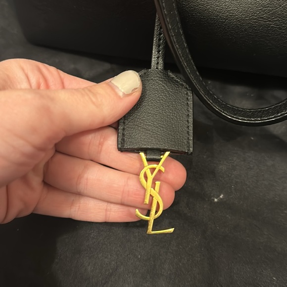 Saint Laurent black leather shopper tote authentic - Picture 4 of 11